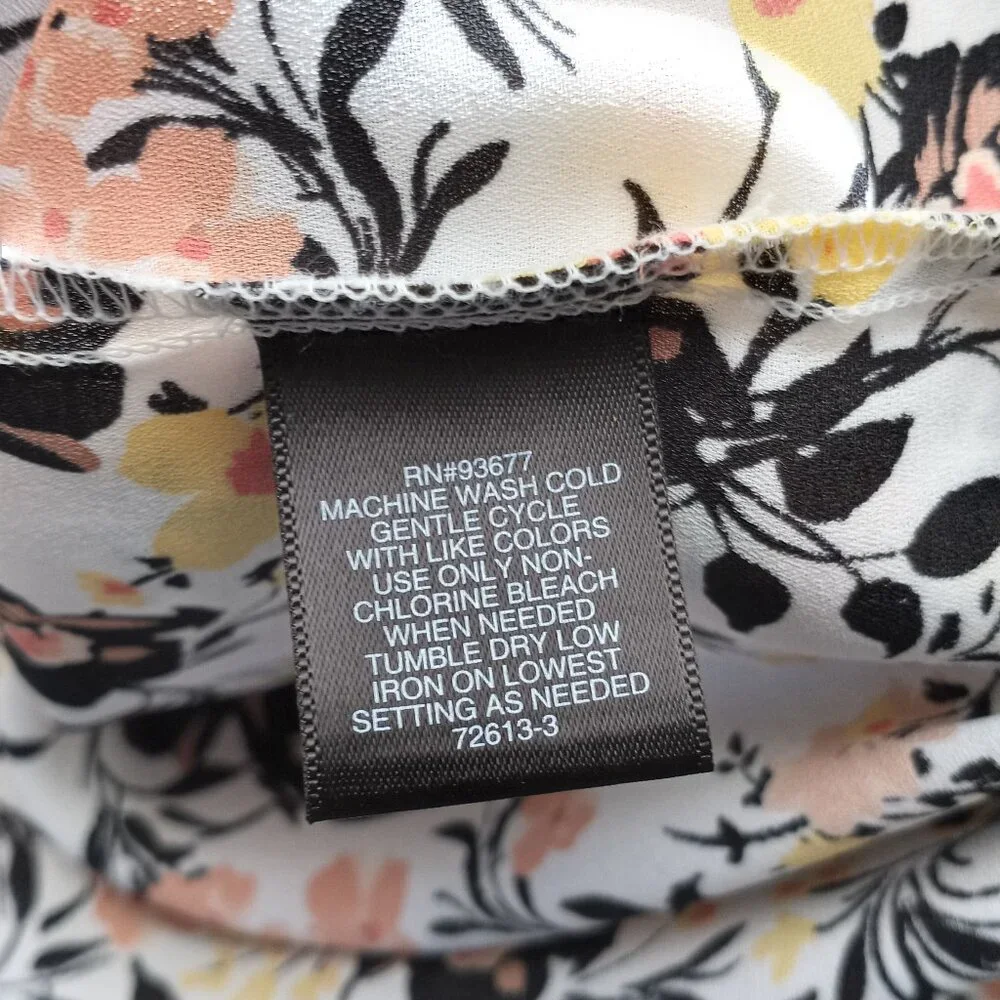 'LIZ CLAIBORNE CAREER PETITE' XLP Ditzy Floral flutter Sleeve Blouse NWOT - Picture 8 of 8